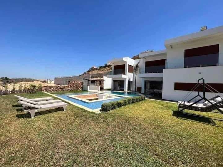 À LOUER | Villa S+4 - Hammamet, Zone El Monchar - Réf : PA-0769 - Miniature